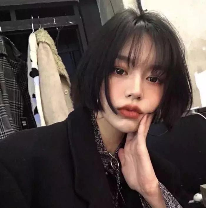 带剑的小孩